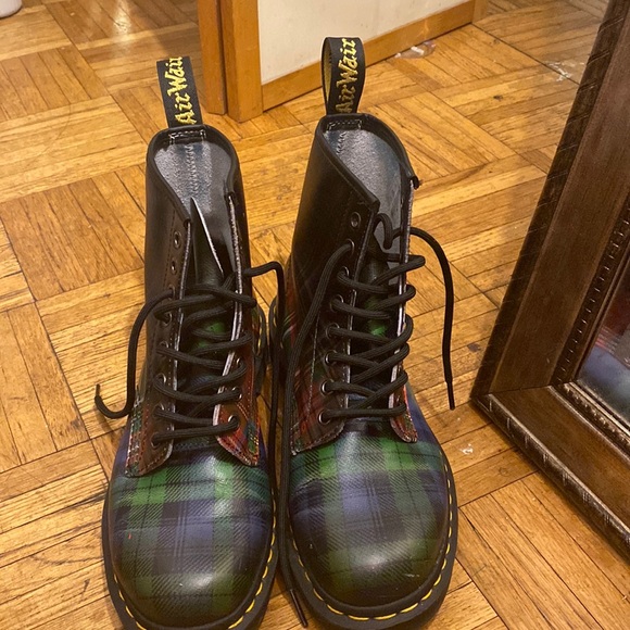 Dr. Martens Shoes - Dr Martens boots